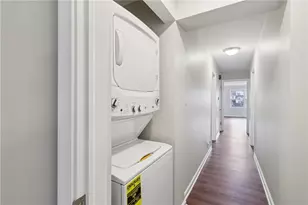 300 Patricia Dr, Ellwood City, PA 16117 - Photo 12