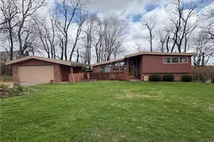 327 Wayne St, Claysville, PA 15323 - Photo 1