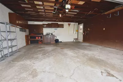 327 Wayne St, Claysville, PA 15323 - Photo 40