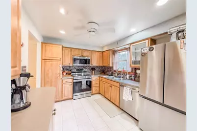 3921 Edge Rd, Pittsburgh, PA 15227 - Photo 2