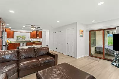 5528 Worthington Ct, Bridgeville, PA 15017 - Photo 12