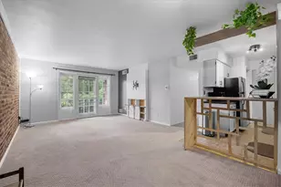 920 Margarite Dr, Scott Township, PA 15216 - Photo 6