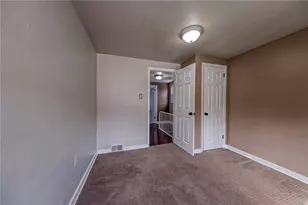 433 Sleepy Hollow Rd, Pittsburgh, PA 15228 - Photo 16