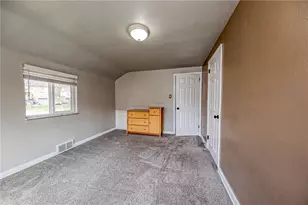 433 Sleepy Hollow Rd, Pittsburgh, PA 15228 - Photo 18