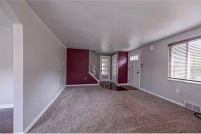 433 Sleepy Hollow Rd, Pittsburgh, PA 15228 - Photo 4