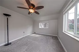 433 Sleepy Hollow Rd, Pittsburgh, PA 15228 - Photo 12