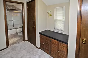 1597 Riverside Dr, Pittsburgh, PA 15147 - Photo 28