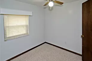 1597 Riverside Dr, Pittsburgh, PA 15147 - Photo 44