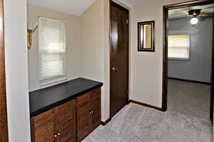 1597 Riverside Dr, Pittsburgh, PA 15147 - Photo 14