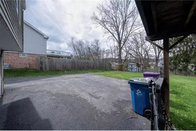 646 Harborview Dr, Pittsburgh, PA 15239 - Photo 30