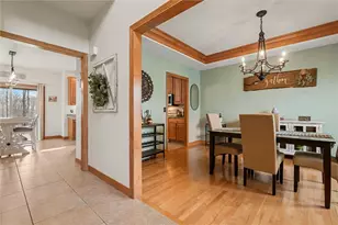 1810 Lori Ln, Hermitage, PA 16148 - Photo 8