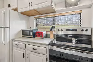 60 Swiss Mountain Dr, Seven Springs, PA 15622 - Photo 10