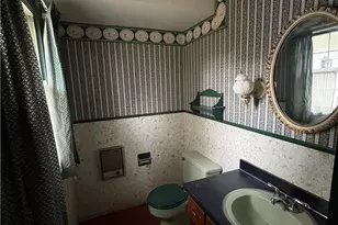 108 Grandvue Dr, Brighton Township, PA 15009 - Photo 8