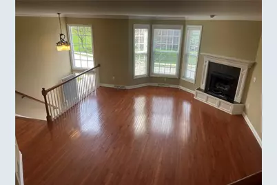 554 E Vanderbilt Ct, Mars, PA 16046 - Photo 4
