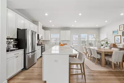 410 Scharberry Ln, Mars, PA 16046 - Photo 4