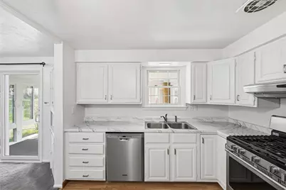 2956 Manorview Cir, Hampton, PA 15101 - Photo 12