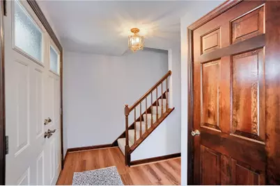 9936 W Moccasin Trl, Pittsburgh, PA 15090 - Photo 2