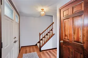 9936 W Moccasin Trail, Pittsburgh, PA 15090 - Photo 2