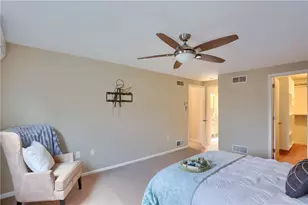 2602 Hunters Point Ct N, Pittsburgh, PA 15090 - Photo 24