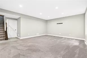 219 Lucca Ln, Pittsburgh, PA 15241 - Photo 34