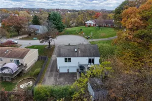 421 Rampart Blvd, Pittsburgh, PA 15068 - Photo 32