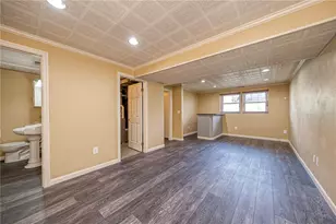 421 Rampart Blvd, Pittsburgh, PA 15068 - Photo 24