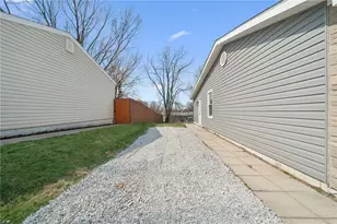 514 New Market Dr, Hempfield Township, PA 15601 - Photo 32