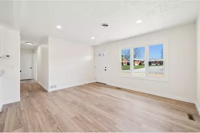 514 New Market Drive, Hempfield Township, PA 15601 - Photo 4