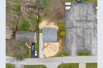 514 New Market Drive, Hempfield Township, PA 15601 - Photo 2