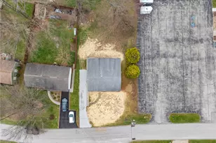 514 New Market Dr, Hempfield Township, PA 15601 - Photo 2