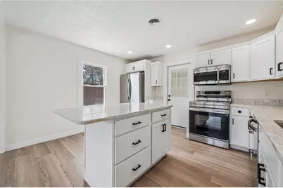 514 New Market Drive, Hempfield Township, PA 15601 - Photo 8