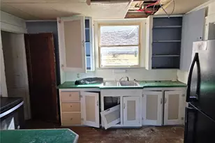 413 N Oakland Ave, Sharon, PA 16146 - Photo 2