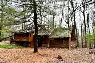 85 Hillcrest Dr, Shelocta, PA 15701 - Photo 2