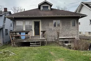 115 Woodrow Ct, Sharon, PA 16146 - Photo 2