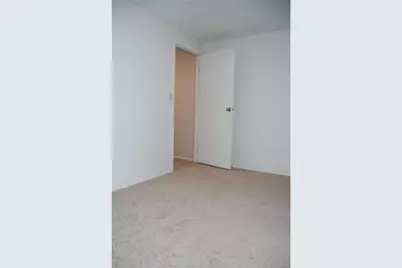 119 Ligonier Ln, Pittsburgh, PA 15068 - Photo 14