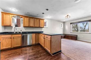 251 Crescent Pines Dr, Pittsburgh, PA 15147 - Photo 8