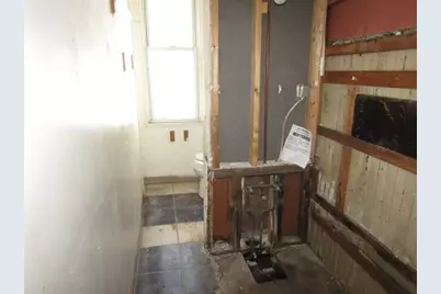 3141 Brighton Rd, Woods Run, PA 15212 - Photo 8