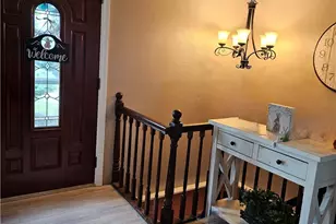 231 Lebanon Manor Dr, West Mifflin, PA 15122 - Photo 2