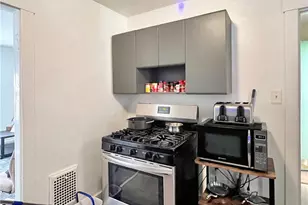 2410 Woodstock Ave, Pittsburgh, PA 15218 - Photo 18