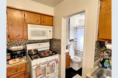 2410 Woodstock Ave, Pittsburgh, PA 15218 - Photo 4