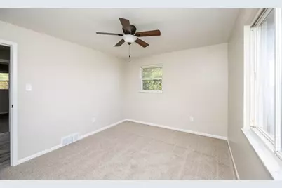 3774 W 5th Ave, West Mayfield, PA 15010 - Photo 32