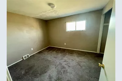 545 Pacific Ave, Glassport, PA 15045 - Photo 6