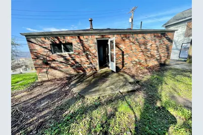 545 Pacific Ave, Glassport, PA 15045 - Photo 16