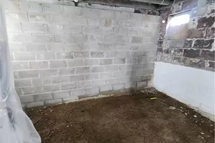 2667 Puckety Dr, Export, PA 15632 - Photo 8