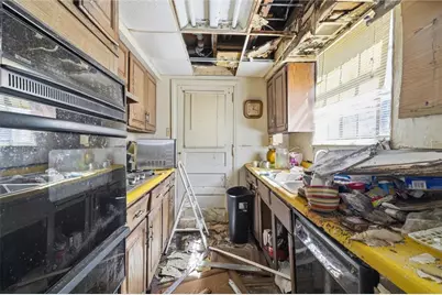 2150 Laketon Rd, Pittsburgh, PA 15221 - Photo 14