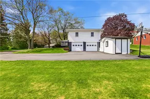 171 Holly Ln, Somerset Township, PA 15501 - Photo 4
