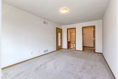 216 Draw Bridge Ct, Hempfield Township, PA 15601 - Photo 16