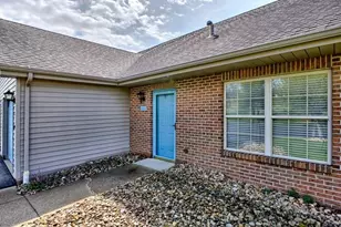 216 Draw Bridge Ct, Hempfield Township, PA 15601 - Photo 4