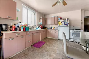 825 North Ave, Pittsburgh, PA 15104 - Photo 10