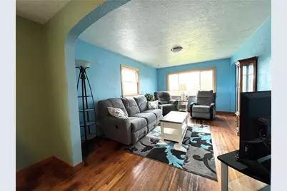 25 Andrews Ave, Hempfield Township, PA 15644 - Photo 6